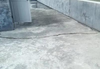 江州楼顶漏水维修公司分享下如何解决卫生间隐蔽部位漏水的问题?